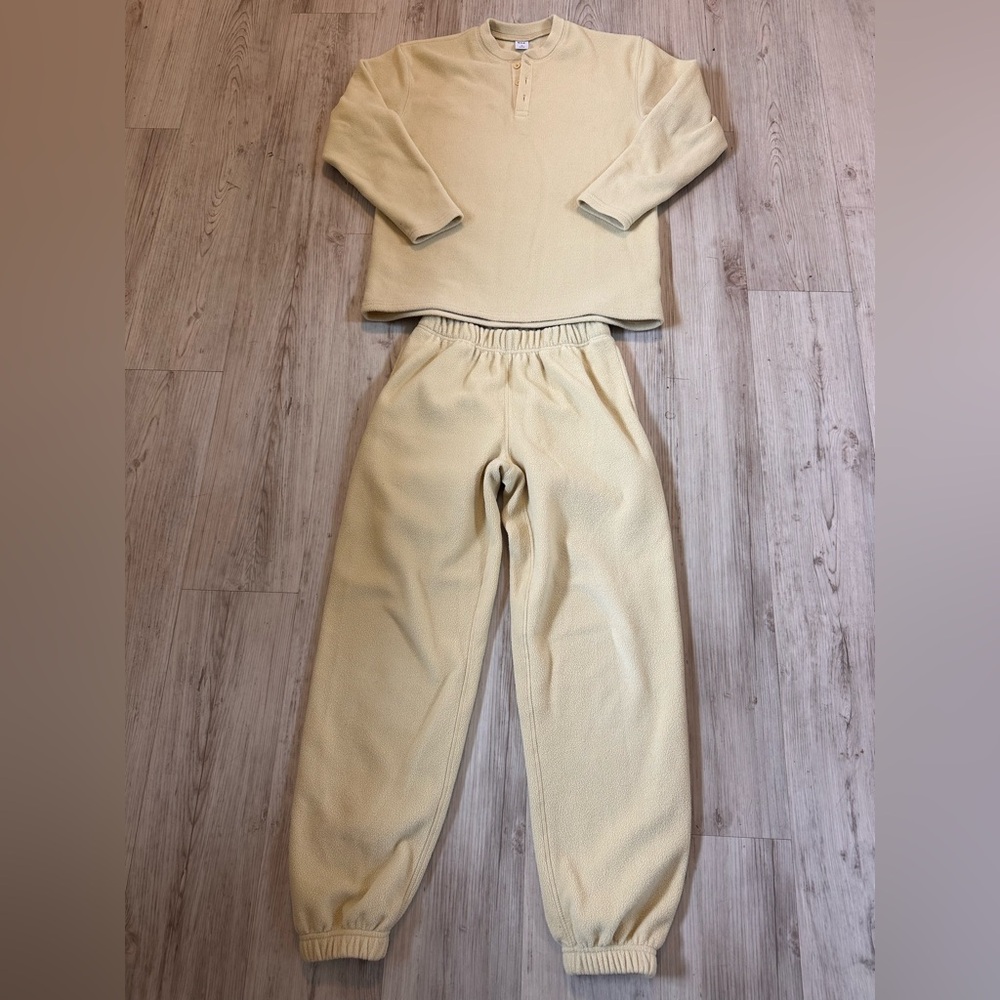 Soft Yellow TNA fleece lounge suit xs